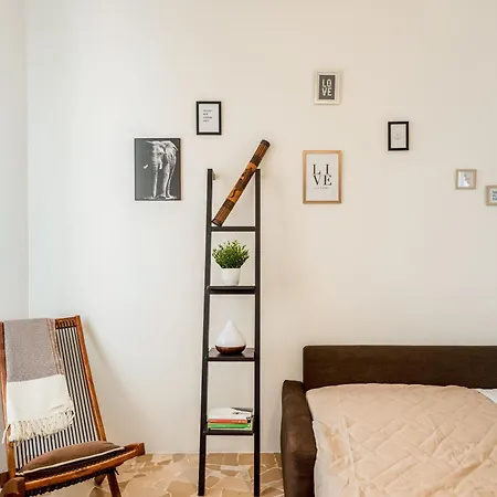 Ideal Rent - Viale Legioni Romane 7